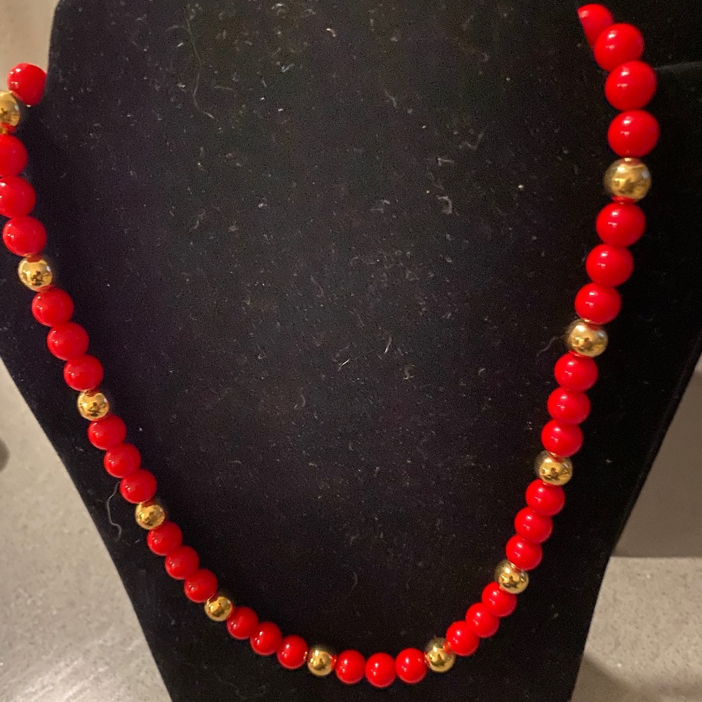 Napier red and gold necklace
